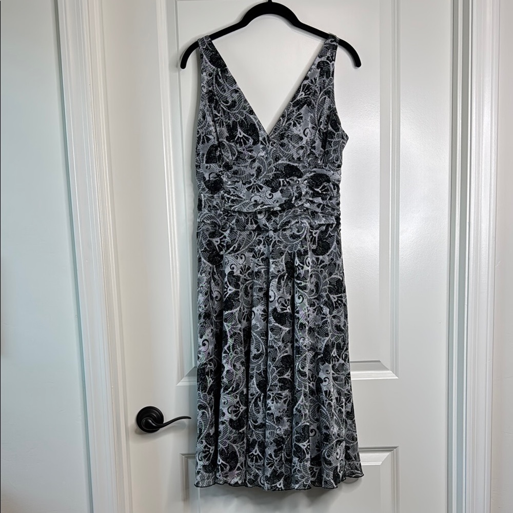 M&Co Elegant Black and Gray Floral Dress
